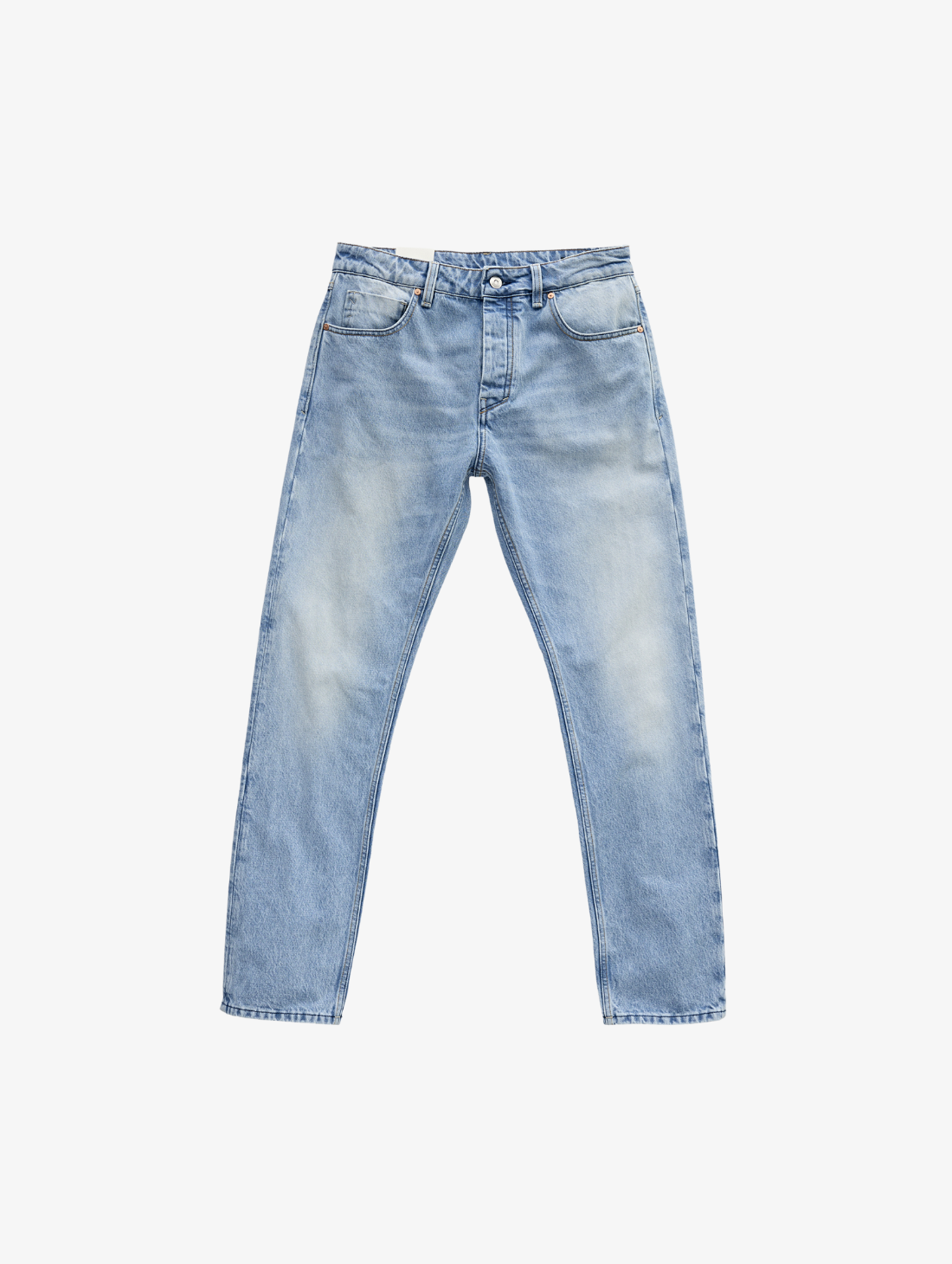 Tenue. - Jackson Reno